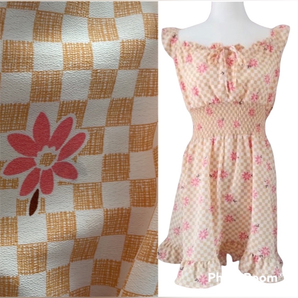 LILY ROSE Floral NWT Peach Checker Dress